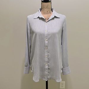 Loft Brand. Size Small. Women’s Button Up Blouse.